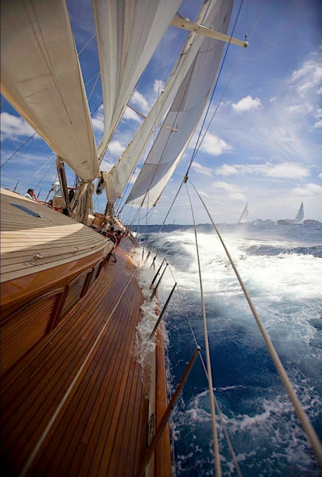 1080x1599, 221 Kb / яхта, парус, волны, гонка, регата