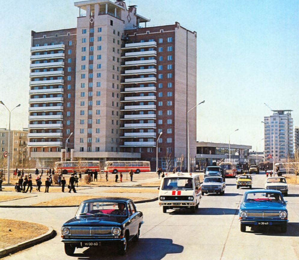 995x864, 144 Kb / Волга, Монголия, газ, раф, Улан-Батор, автобус