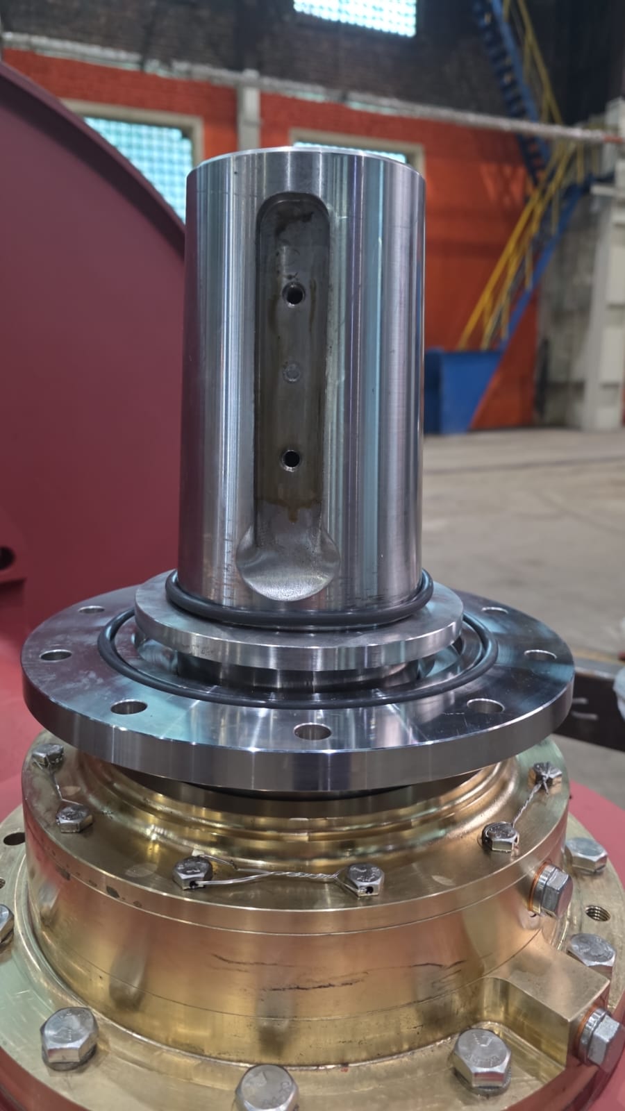 900x1600, 127 Kb / вал, шпоночный паз, болт, железка, кольцо, уплотнение, фланец