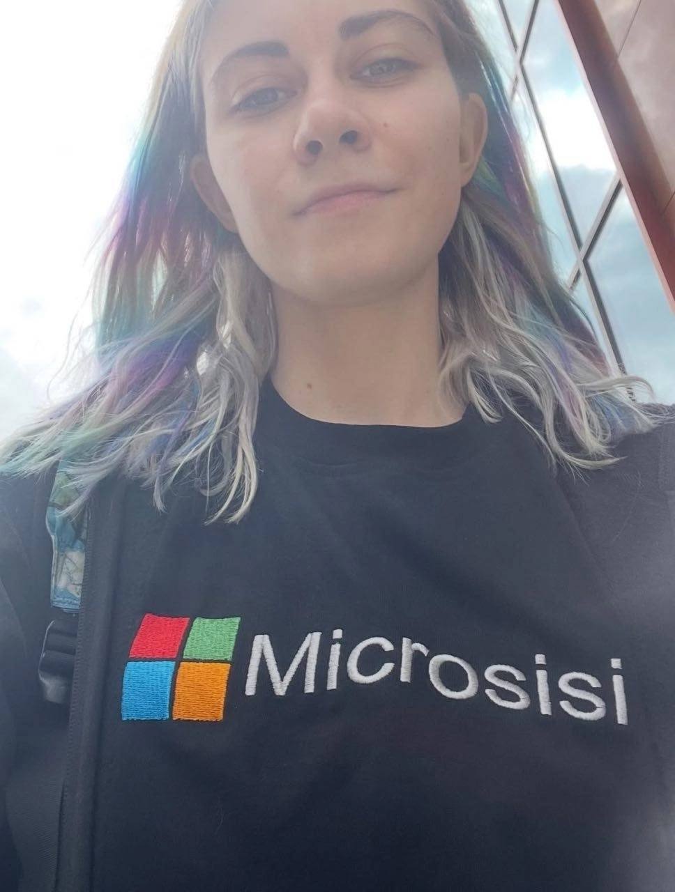 968x1280, 81 Kb / Microsoft, футболка