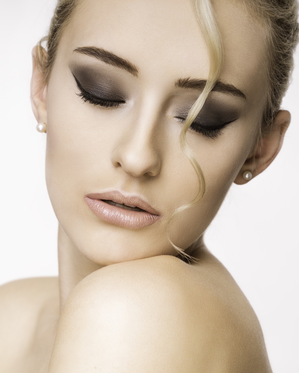 961x1201, 282 Kb / лицо, тени, локон