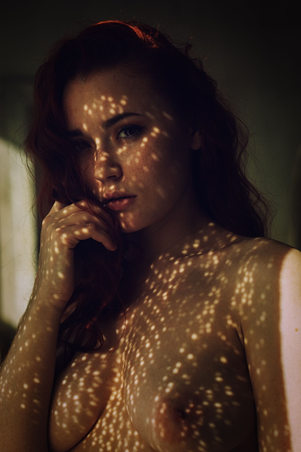 1280x1920, 197 Kb / Дырочки, точечки