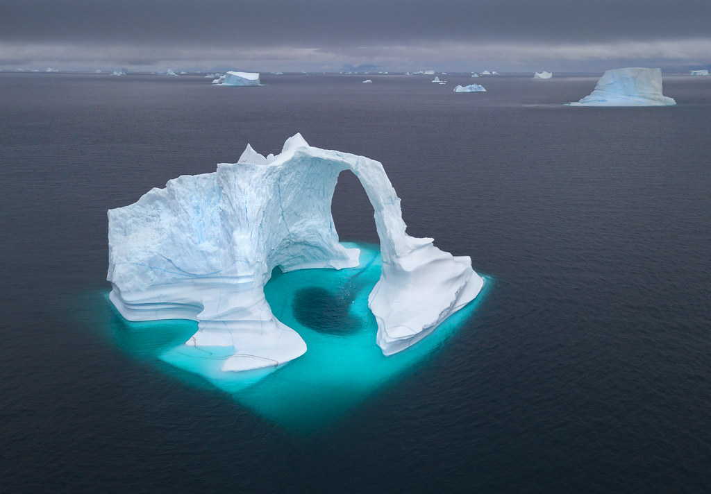 1024x712, 135 Kb / айсберг