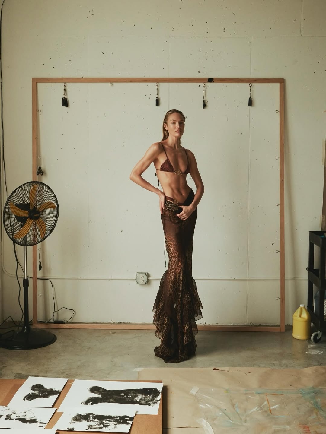 1080x1439, 388 Kb / студия, модель, фото, вентилятор