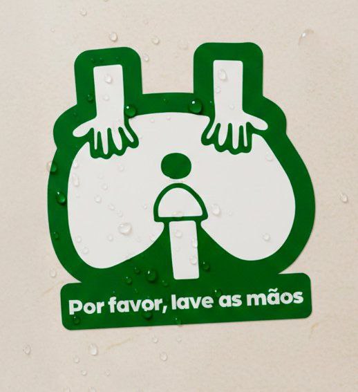 518x567, 38 Kb / руки, умывальник, раковина, наклейка, показалось