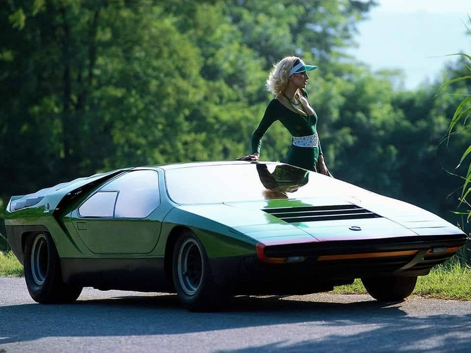 960x720, 68 Kb / автомобиль, классика, ретро, Alfa Romeo, зеленый, кепка