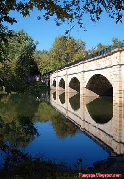 418x602, 47 Kb / мост, pacman, пакман