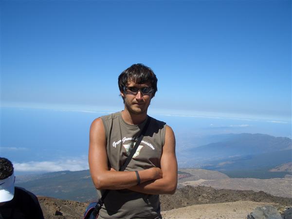 600x450, 24 Kb / Сева, кумир