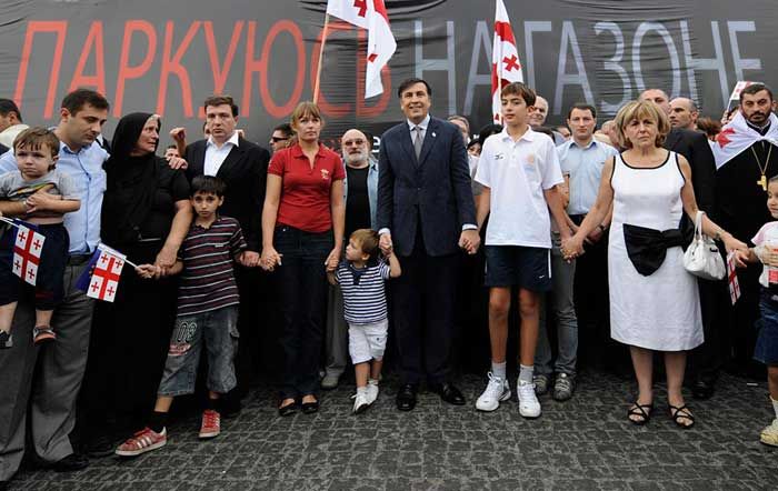 700x442, 66 Kb / Саакашвили