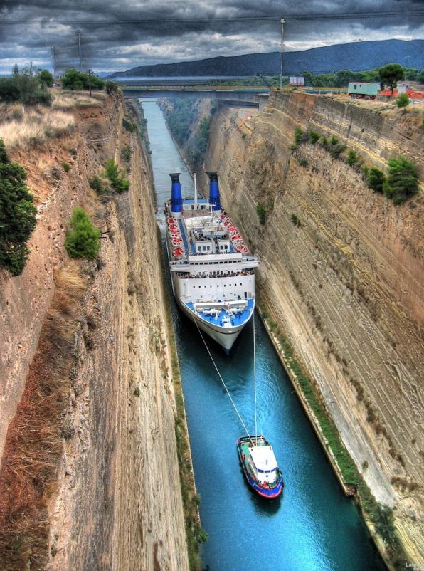 596x802, 132 Kb / корабль, буксир, канал, греция