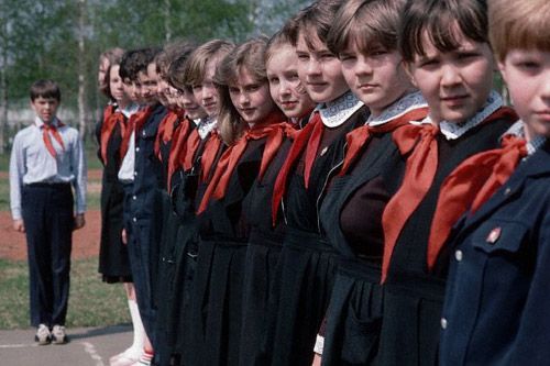 500x333, 35 Kb / пионеры, линейка