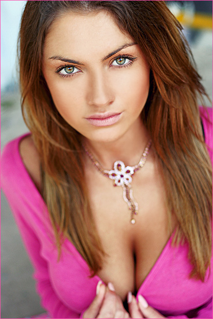 435x652, 146 Kb / глаза, цветок, ожерелье