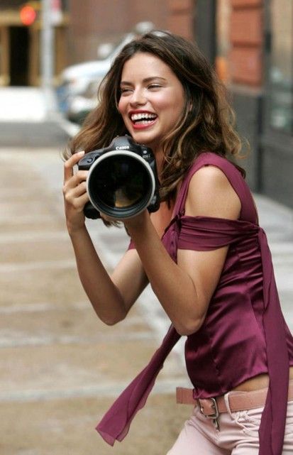 413x641, 40 Kb / девушка, фотоаппарат, Canon