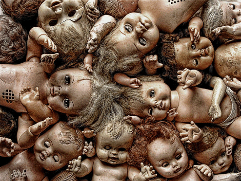 494x372, 170 Kb / куклы, трупы