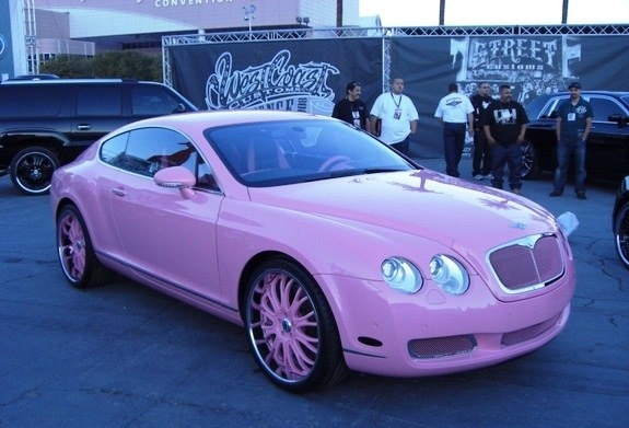 575x391, 84 Kb / розовая машина, бентли