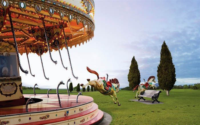 700x439, 97 Kb / карусель, лошадь, трава, скамейка