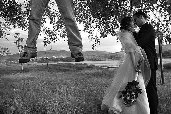 574x384, 69 Kb / свадьба, повешенный