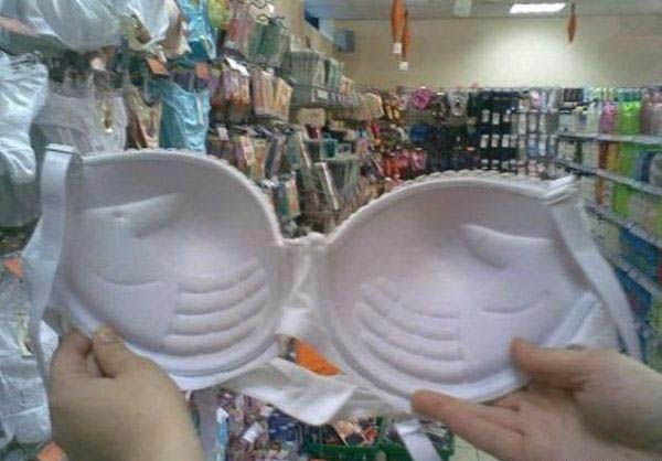 600x418, 72 Kb / бюстгальтер, руки