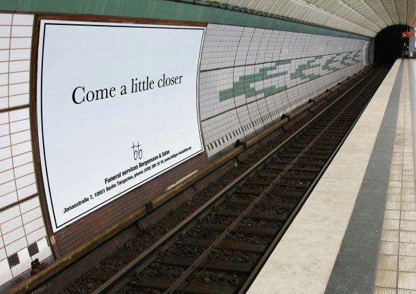 600x424, 43 Kb / метро, реклама