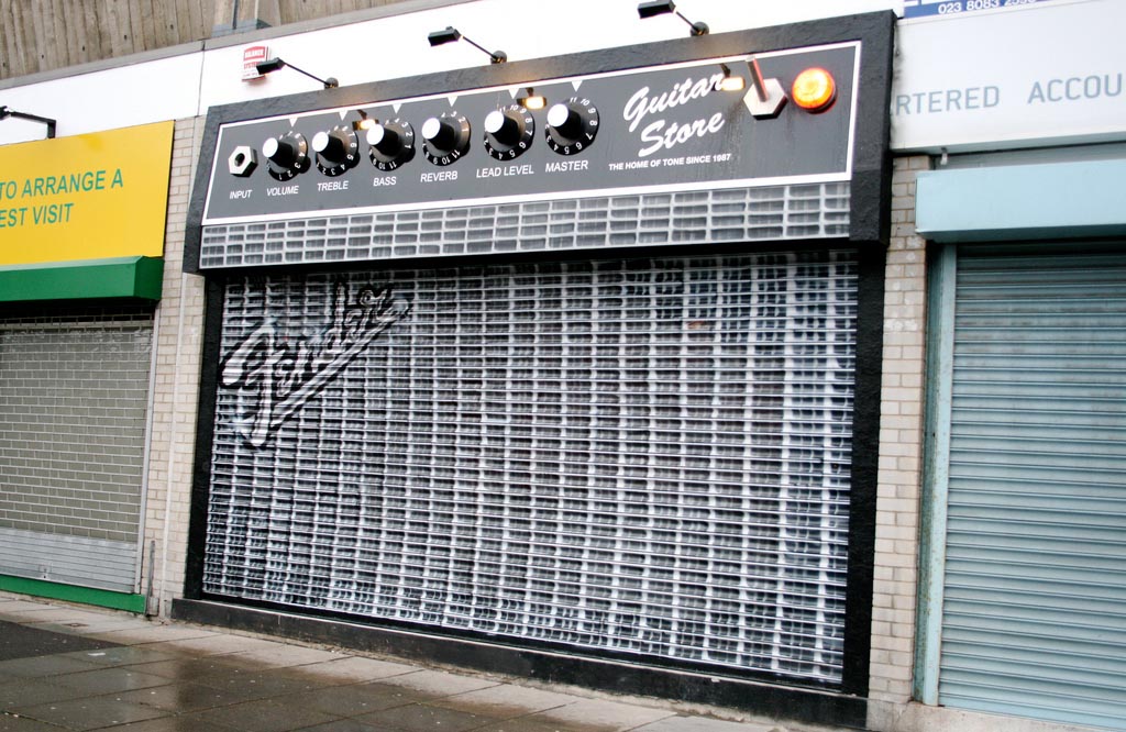 1024x666, 200 Kb / магазин, комбик, жалюзи, fender