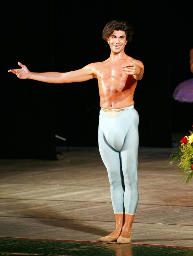 633x836, 64 Kb / Балет, цескаридзе, трико