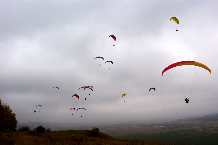 918x611, 68 Kb / парашюты