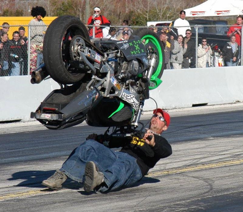 800x699, 272 Kb / мотик