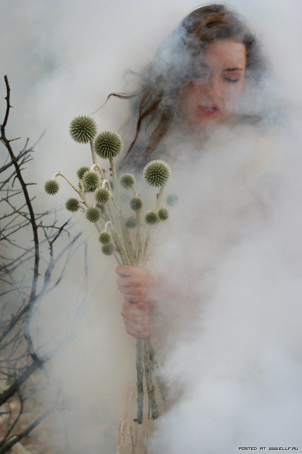 600x900, 61 Kb / девушка, туман