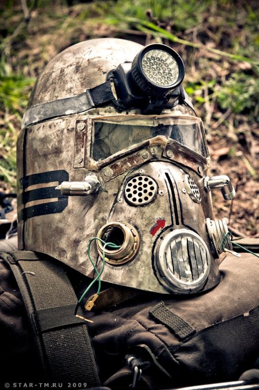 523x785, 127 Kb / шлем, рюкзак, фонарик