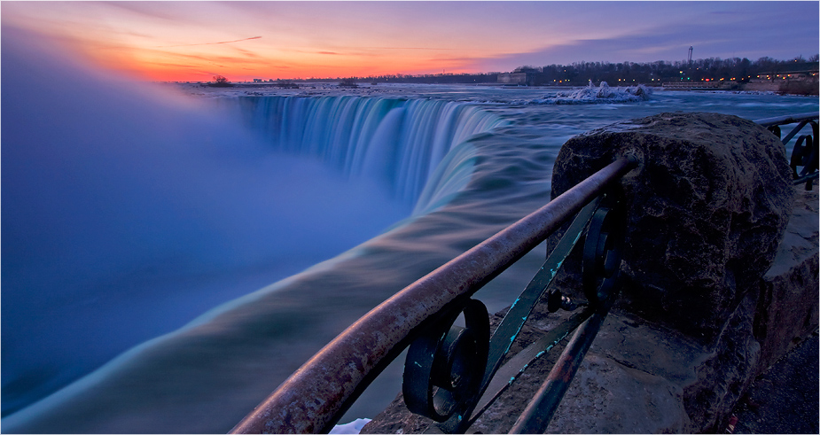 925x491, 269 Kb / пейзаж, водопад