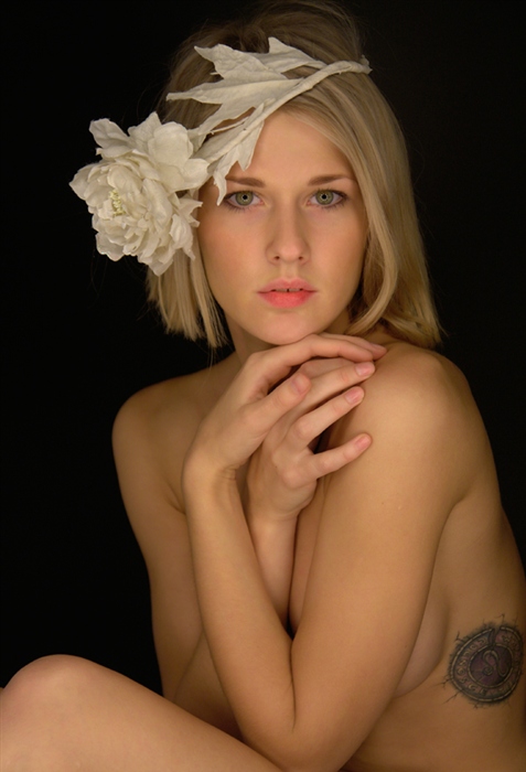 477x700, 112 Kb / девушка, глаза