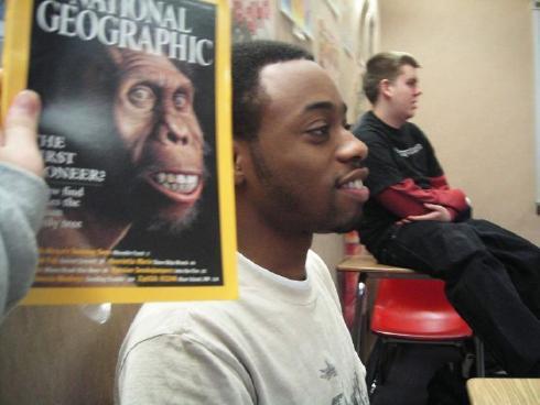 490x368, 24 Kb / негр, журнал