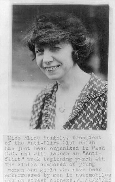 399x630, 71 Kb / королева флирта