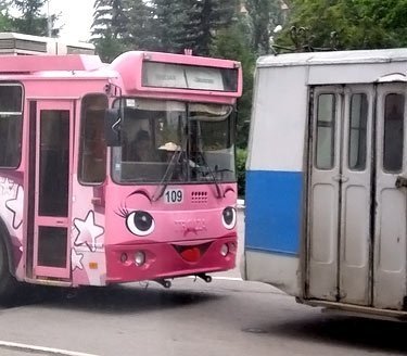 375x328, 30 Kb / троллейбус, гламур, улыбка, няка