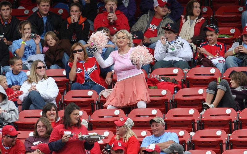 800x500, 87 Kb / болельщица