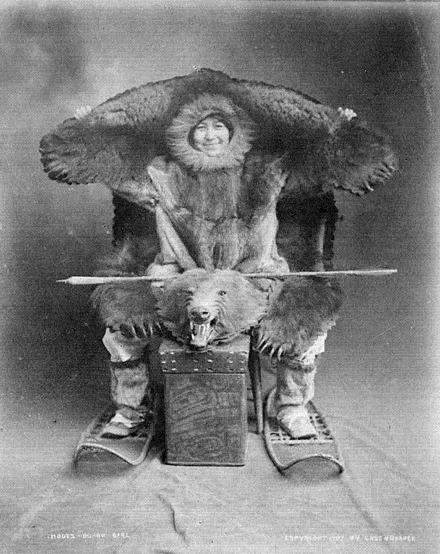 636x801, 73 Kb / медведь, хант, лыжи, ч/б