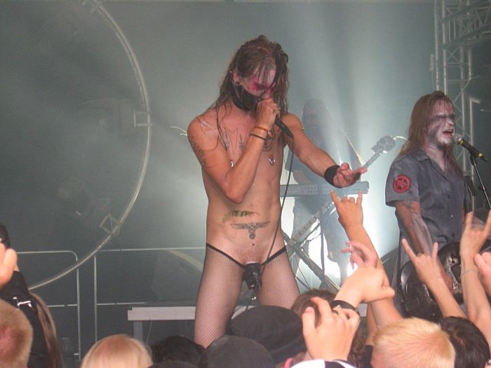 700x525, 46 Kb / металлисты