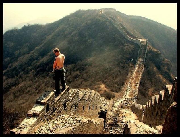 633x480, 59 Kb / китай, стена, сцыкун