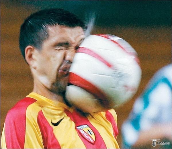 600x520, 60 Kb / мужик, рожа, мяч