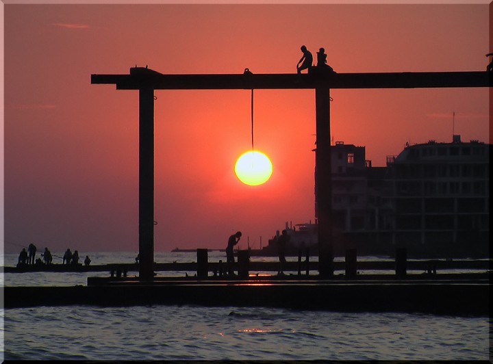 720x532, 60 Kb / солнце, море, закат