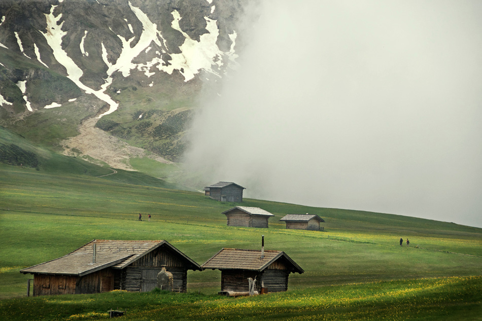 950x633, 233 Kb / горы, облака