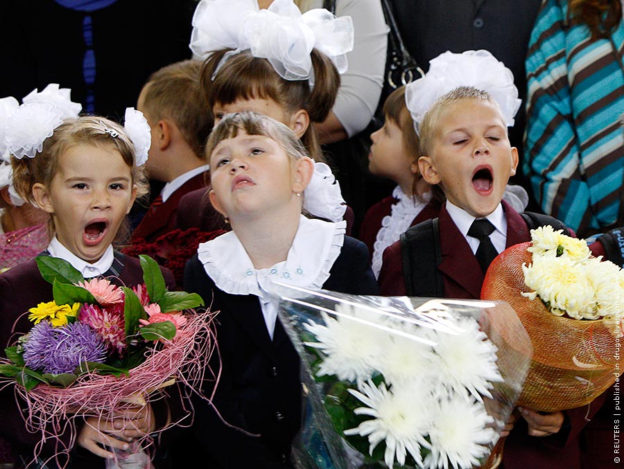 900x677, 132 Kb / цветы, дети, 1 сентября, зев, школьники, банты