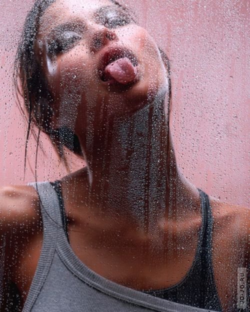 500x625, 79 Kb / язык, стекло, капли