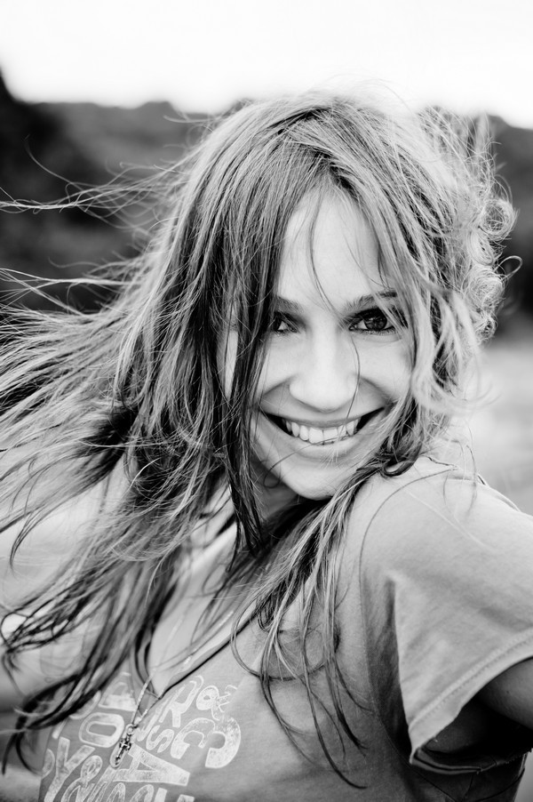 600x902, 141 Kb / девушка, ч/б