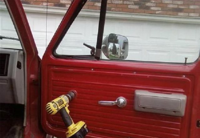 639x441, 59 Kb / стеклоподъемник