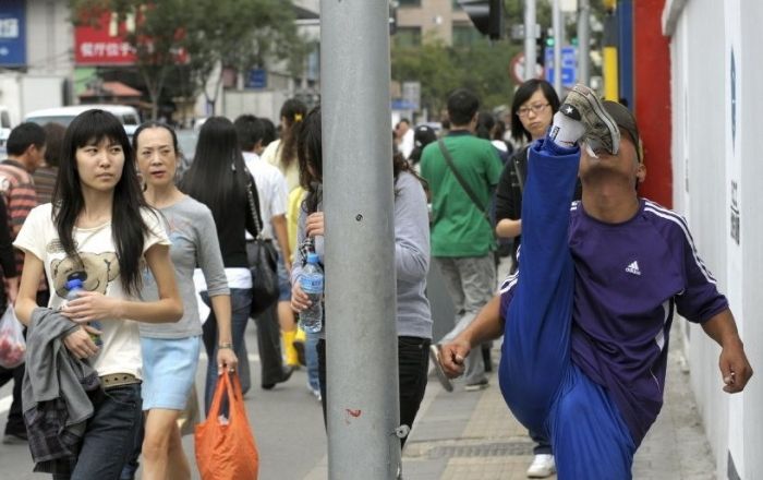 700x440, 52 Kb / азия, столб, растяжка