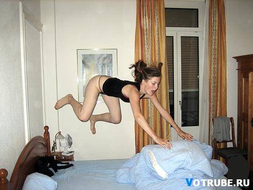 500x375, 30 Kb / летающие бабы