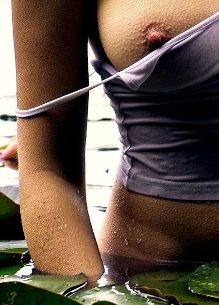 451x629, 58 Kb / пупырышки, мурашки, вода, капли, мокрая