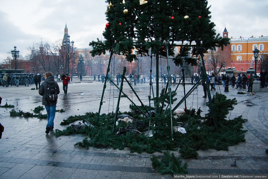 900x600, 295 Kb / манежка