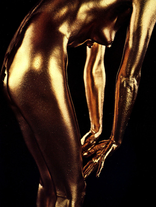 500x662, 159 Kb / Девушка, золото